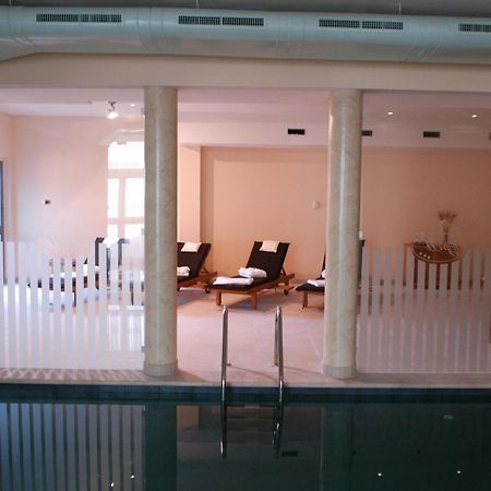 Pilgrim'S Hotel Чиконьоло Экстерьер фото