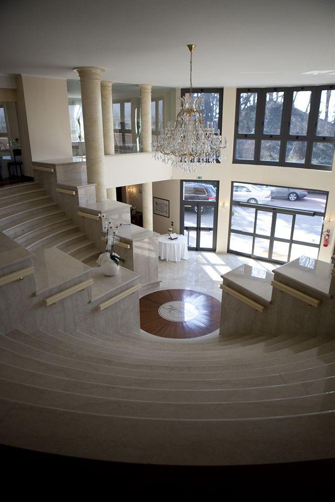 Pilgrim'S Hotel Чиконьоло Экстерьер фото