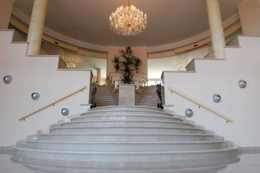 Pilgrim'S Hotel Чиконьоло Экстерьер фото